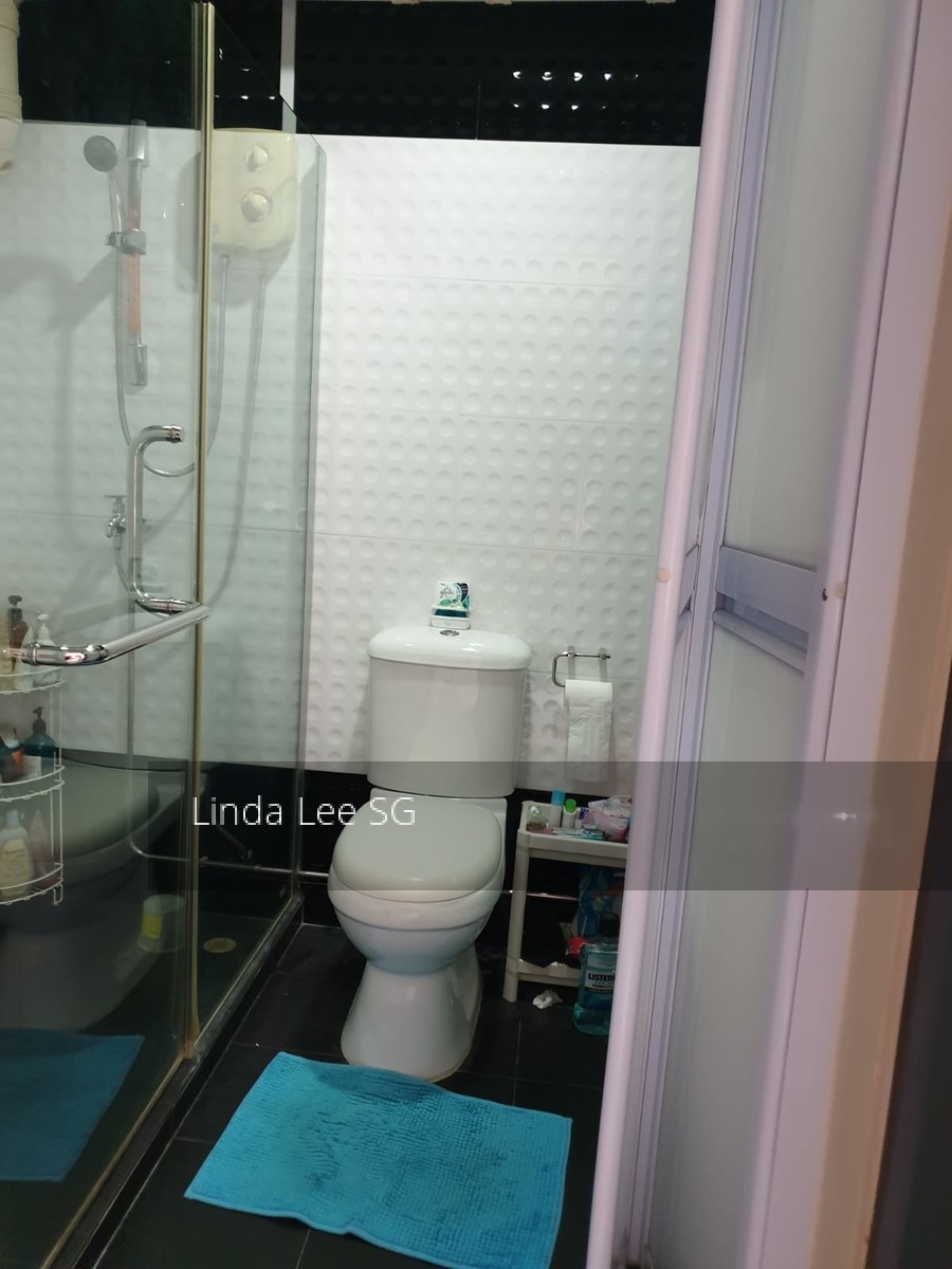 Blk 270 Toh Guan Road (Jurong East), HDB 5 Rooms #221383231